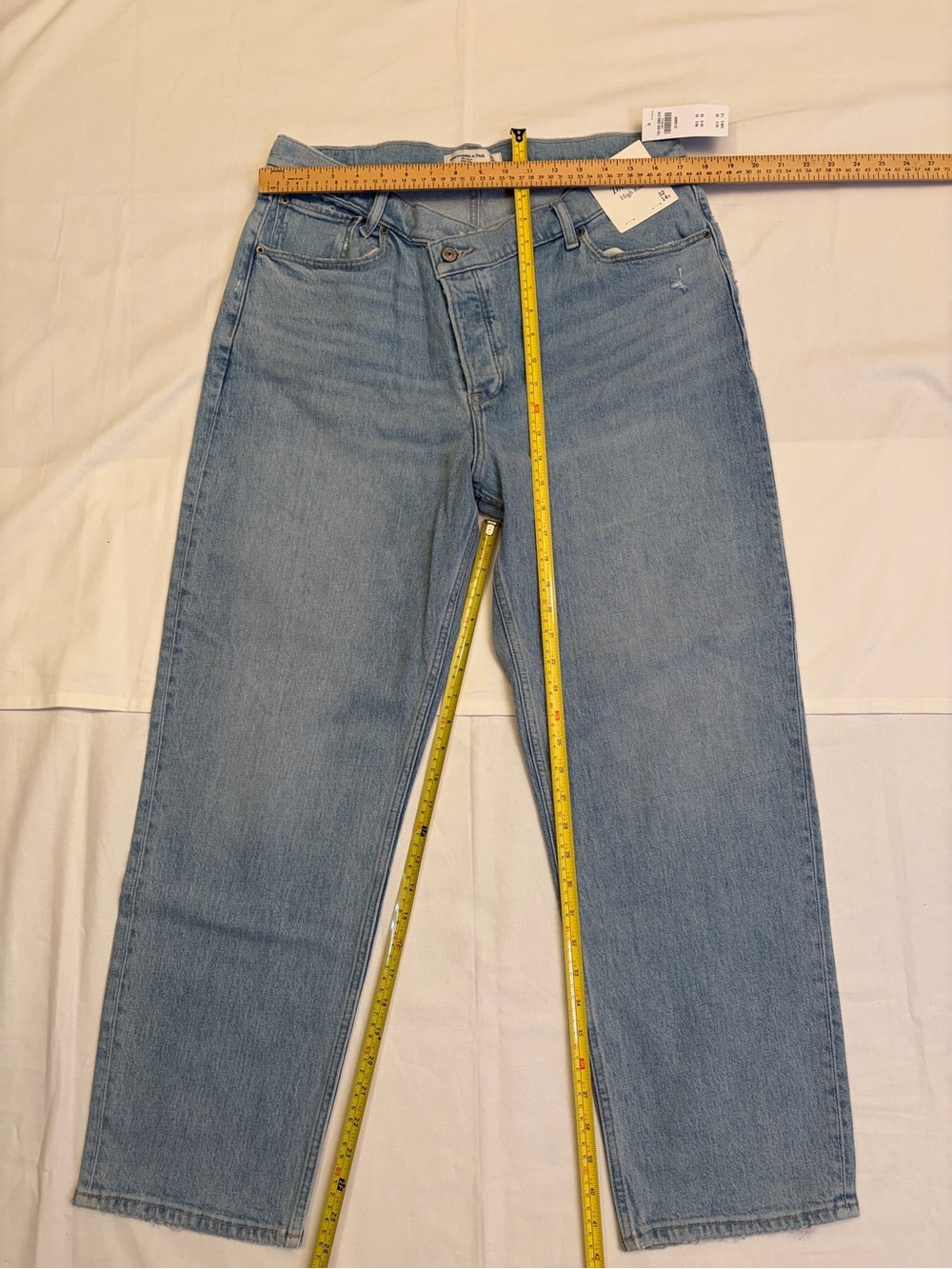 NWT Abercrombie & Fitch The Dad High Rise Jeans – Size 32 Short (14S) - Picture 4 of 9